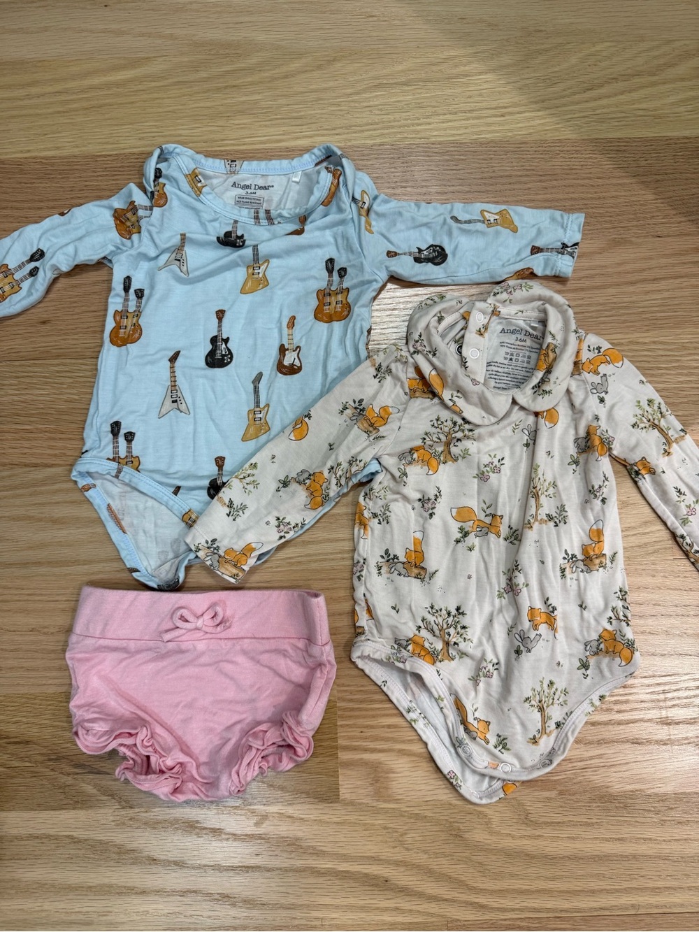 Set of 2 Angel Dear bodysuits and bloomers size 3-6M + bonus H&M girl sweatshirt